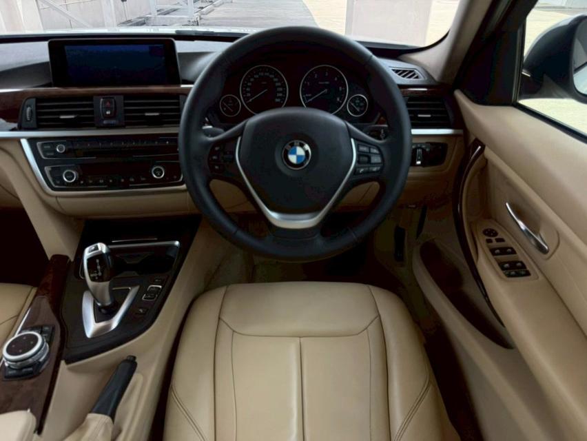 BMW 320d Luxury 2.0L 8AT TwinTurbo āļĢāļđāļāļāļĩāđ 13