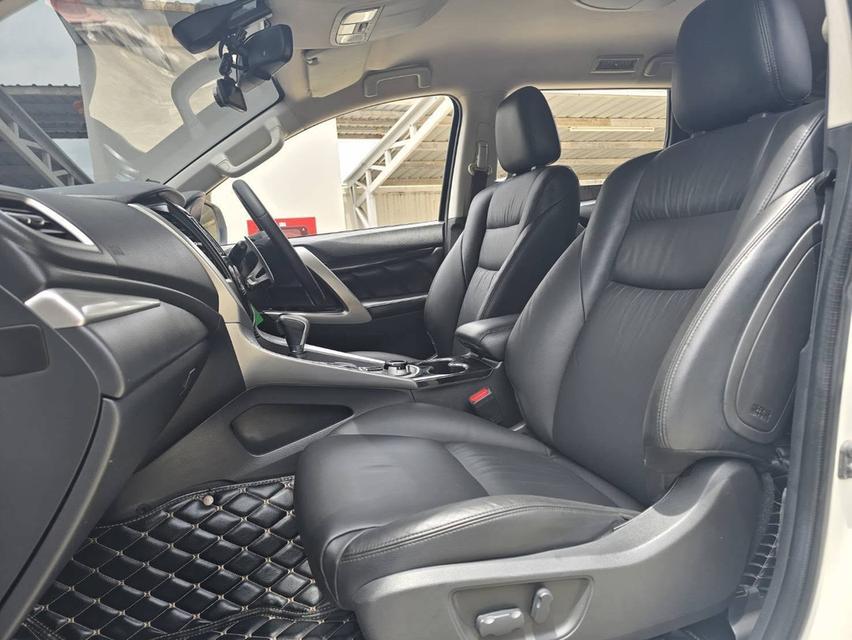 Mitsu Pajero 2.4GT Premium 4WD ปี 2016 รูปที่ 12