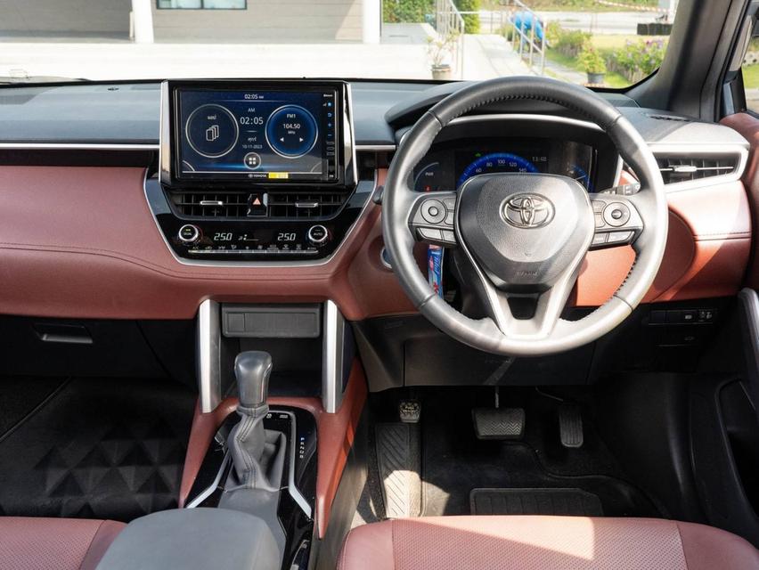 Toyota Cross 1.8Hybrid Premium Safety จดปี 2022 รถใหม่ ใช้น้อยมาก 13