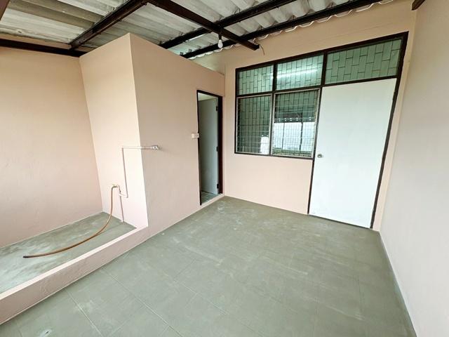 สวนเสรีไทย ให้เช่าอาคารพาณิชย์ 3.5 ชั้น 20 ตร.วา.256 ตร.ม.เสรีไทย 28-36 MRTสัมมากร ลด20% พร้อมอยู่ 3 นอน 3 น้ำ รพ.เกษมรา 3