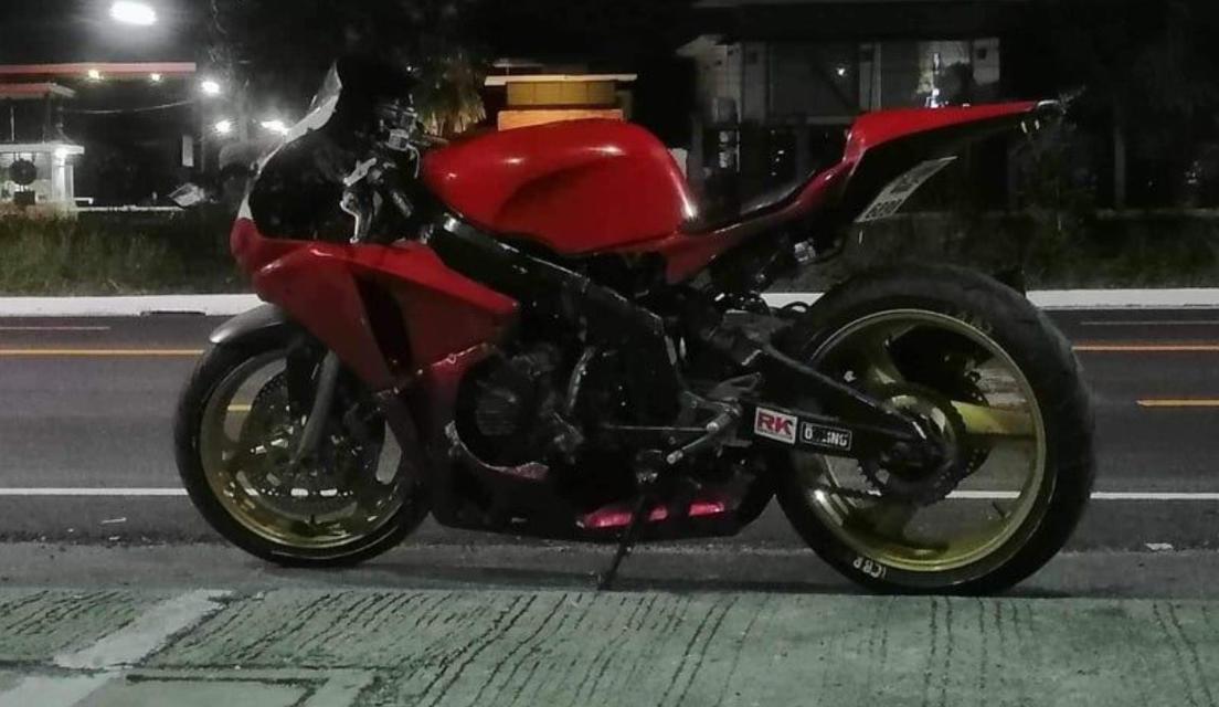 Honda CBR400 ปล่อยต่อ