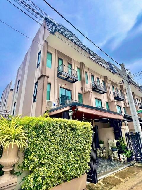 ขาย ทาวน์โฮม โฮมออฟฟิศ 3 ชั้น โครงการ ดิไอเฟล The Eiffel รามคำแหง- กรุงเทพกรีฑา 2