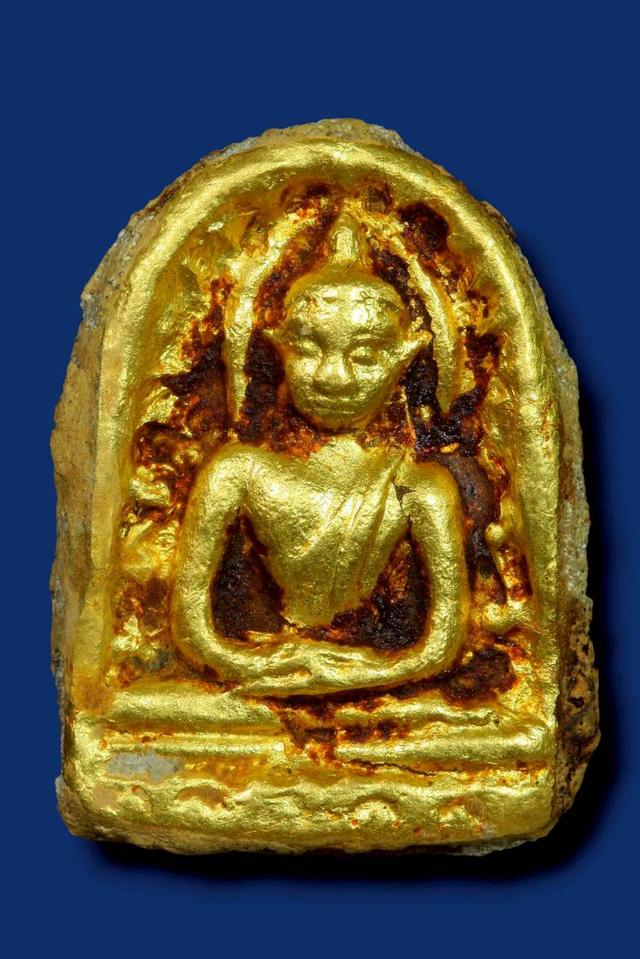 พระซุ้มกอเนื้อว่านหน้าทอง