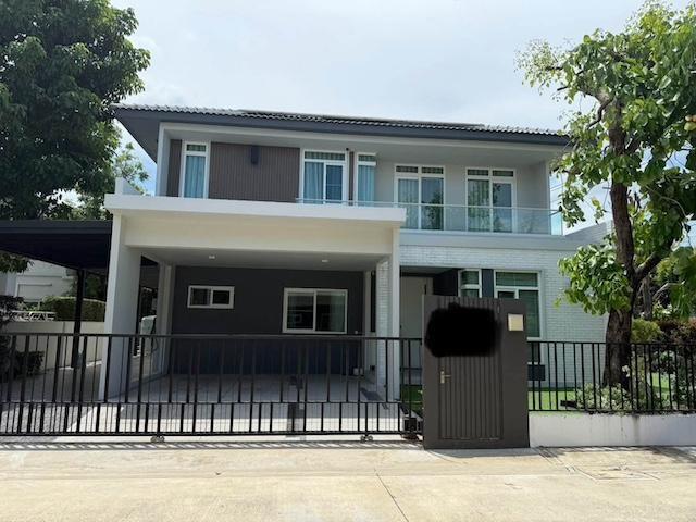 HR 10476 ให้เช่าบ้านเดี่ยว 2 ชั้น มัณฑนา 2 บางนา กม.7 บ้านหลังใหญ่พร้อมโซลาร์เซลล์และ EV Charger ใกล้เมกาบางนา 1