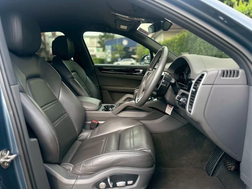 Porsche Cayenne 3.0 V6 E-Hybrid AAS ปี 2019  16