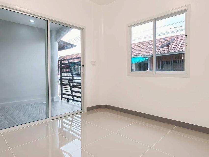 หมู่บ้านบัวทอง4 8