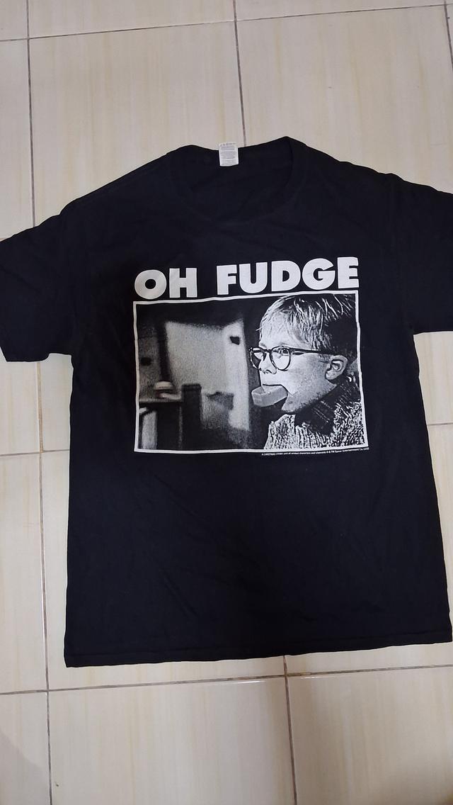 เสื้อยืดวินเทจมือสอง สีดำลาย "OH FUDGE" จากภาพยนตร์คลาสสิกเรื่อง A Christmas Story