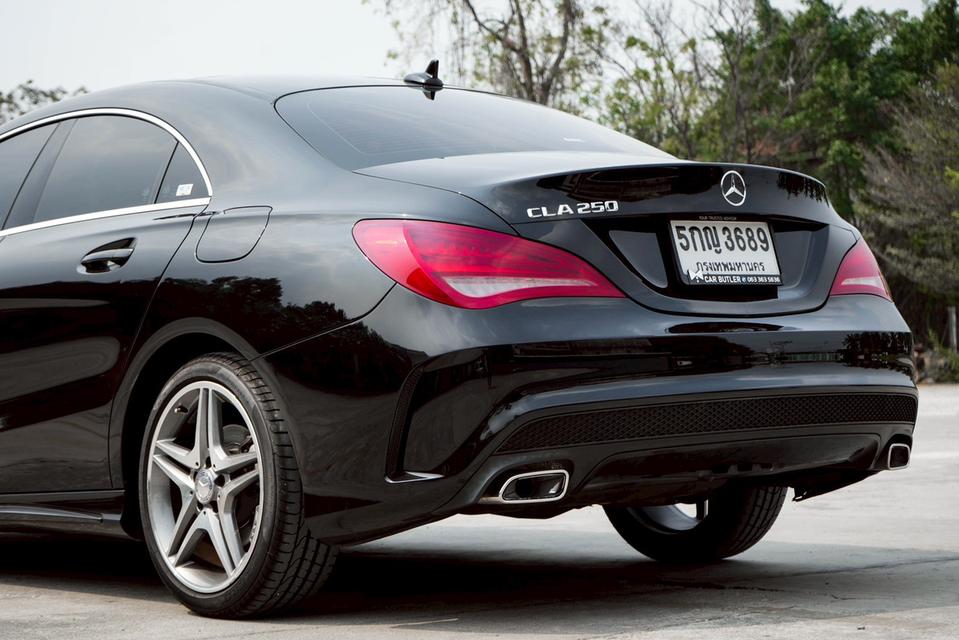 Mercedes-Benz CLA250 Coupe AMG Dynamic W117 AT 2016 รูปที่ 6