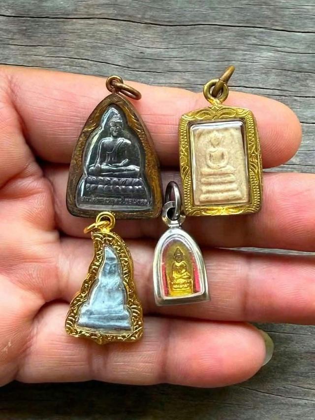 พระเครื่องเลี่ยมกรอบ