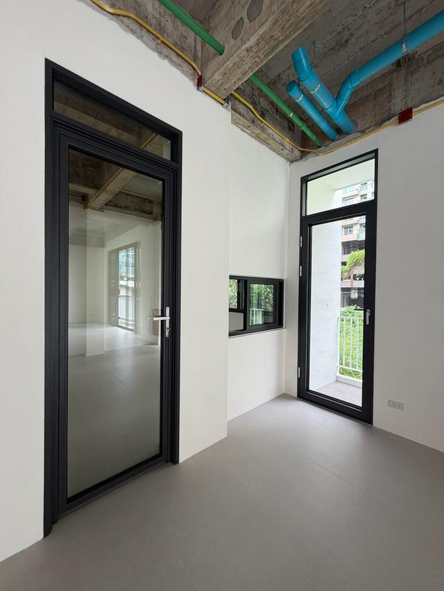 U1480 ให้เช่าโฮมออฟฟิศสร้างใหม่ 4 ชั้น มีลิฟต์ในตัว ย่านพระราม 9 Boutique Office 168 หมู่บ้านทวีมิตร ซอย 5 ถ.พระราม 9 ห้วยขวาง 19