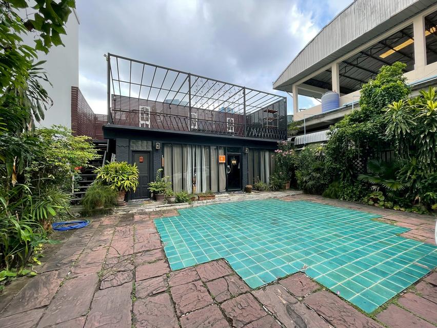 อาคาร4ชั้น ทำเลทอง ตั้งอยู่ใน location ที่ดี วิภาวดี 22 เดินทางสะดวก เข้าออกได้หลายทาง พร้อมทำธุรกิจได้หลายแบบ ทั้งร้านอาหาร office หรือ Airbnb 2