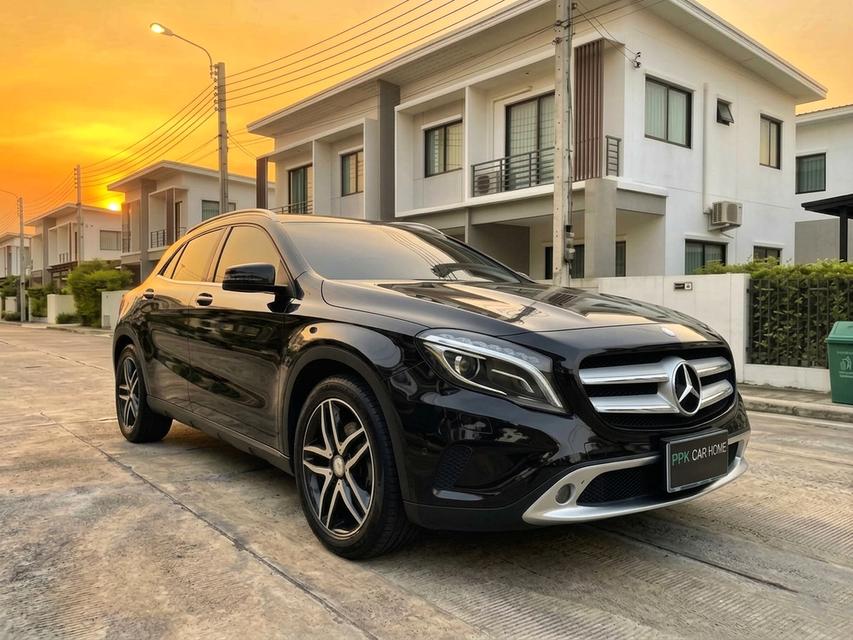 ปี2015 Mercedes-Benz GLA200 1.6 URBAN