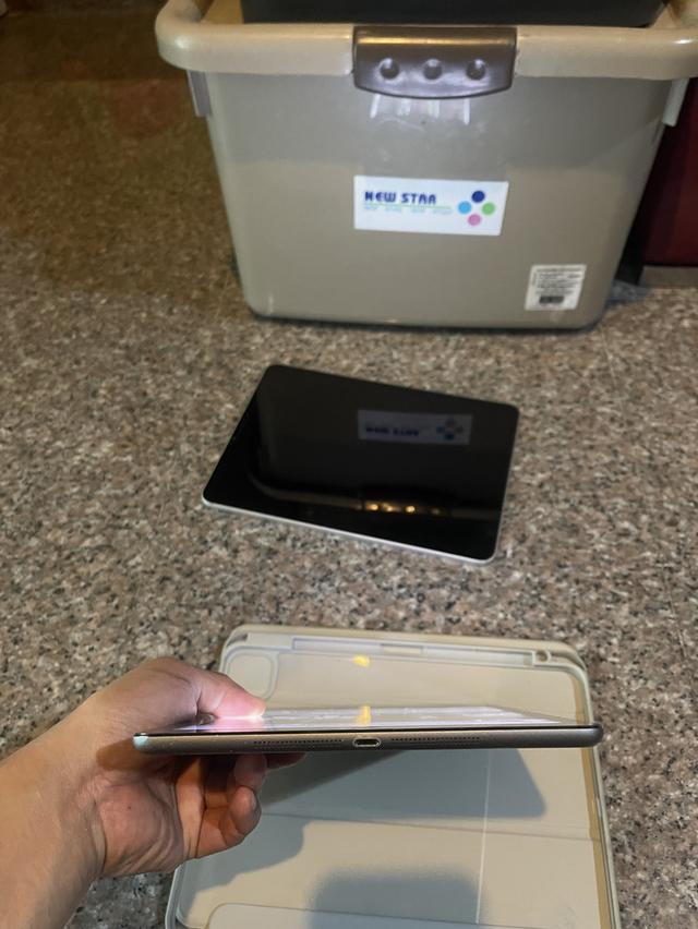 ขายiPadAirสีดำ128กิ๊กWifi Celluer ใส่ซิมได้ตัวTopสุดหายากใช้งานดีถูกๆ