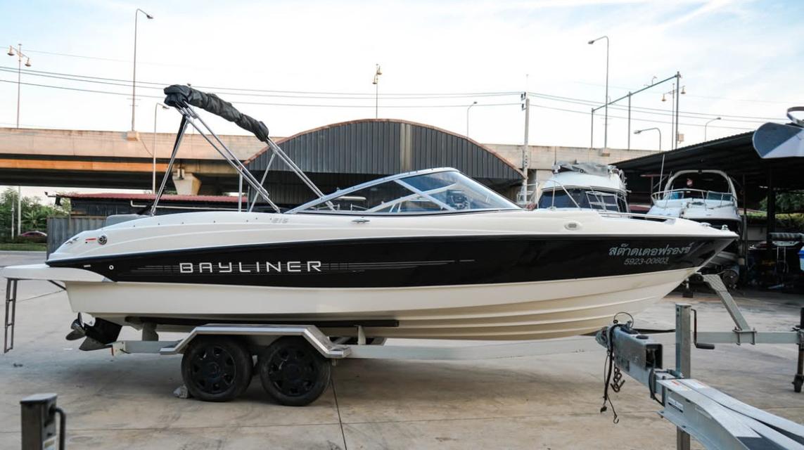 ปล่อยขายเรือสปีดโบ๊ท Bayliner 215 BR