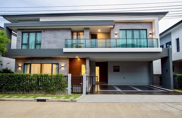 ขายบ้านเดี่ยว 2 ชั้น The City Bangna เนื้อที่ 76 ตร.วา แบบบ้าน EMERALD เฟอร์ครบ ติดถนนเมน ใกล้สวน
