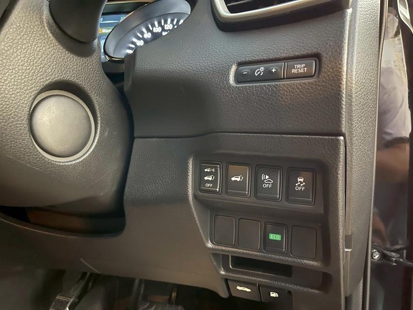 รหัสรถ PJP2444 2016 NISSAN X-Trail 2.0 V Hybrid 4WD 7