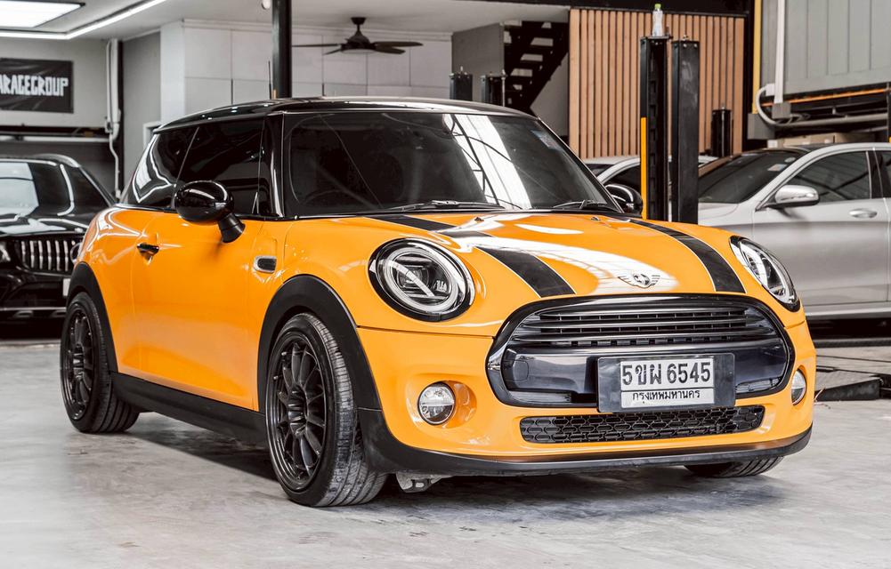 รหัสรถ 67GG6545 Mini Cooper F56 รถศูนย์ Mini ปี 2016 