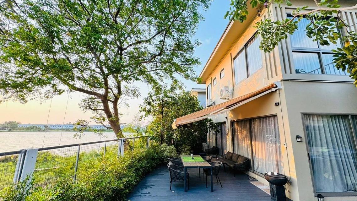 Executive Designer Home Near Bangkok — Elegant & Convenient 2