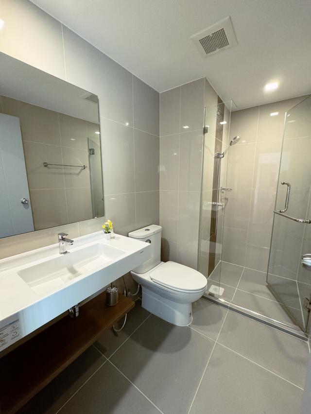 🏙️ คอนโดโมเดิร์นรีโนเวทใหม่ ไม่เคยปล่อยเช่า สวยหรูเหมือนห้องใหม่จากโครงการ พร้อมอยู่!! | 63.21 ตรม | 2 ห้องนอน 2 ห้องน้ำ | ชั้น 23 | BTS 200 เมตร 11