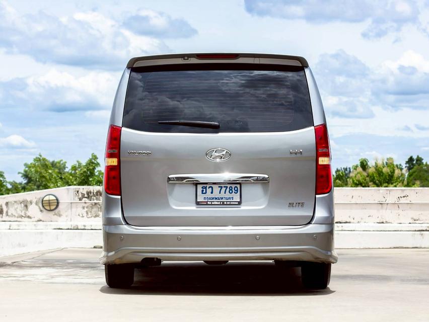 ขาย Hyundai H1 2.5Elite ปี16 6