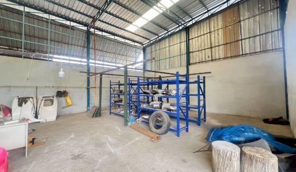 [ขายด่วน] โกดัง 200 ตร.ว. ซ.สุวินทวงศ์ 82/3  ห่างจากถนนใหญ่ เพียง 100 เมตรโครงสร้างเหล็ก ถมสูงกว่าถนน 1 เมตร 10