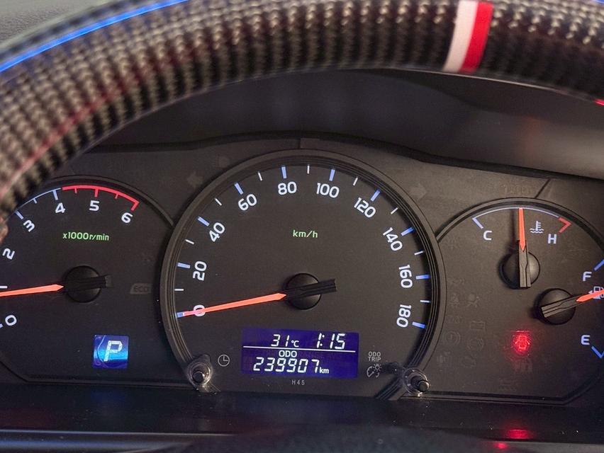 ปี 2014 TOYOTA COMMUTER, 3.0 D4D แต่ง VIP 10