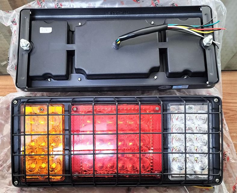 #ไฟท้าย 3 ตอน 60LED เฟรมเหล็กไม่แตกหัก พร้อมตระแกรงเหล็กกันหิน ใช้กับไฟ 12V และ 24V รุ่นพิเศษ รูปที่ 5