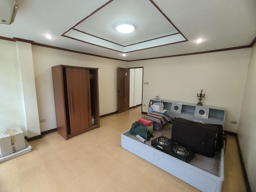 ขายบ้านทาวน์เฮ้าส์ 2 ชั้น ทำเลดี ซอยประชาอุทิศ 12 16