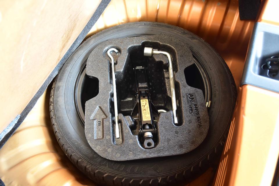 Nissan March VL ปี12 มือเดียว เจ้าของขายเอง รูปที่ 8