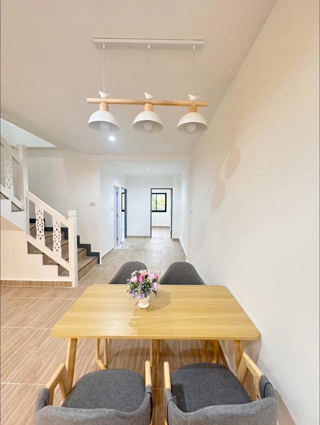 วนารมย์ ถ.ฉลองกรุง 24 9