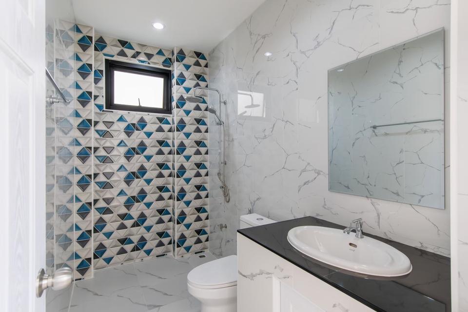 เริ่มต้นชีวิตบทใหม่ ด้วยบ้านที่ใช่ 🌱🏡 ขายบ้านเดี่ยวสองชั้น 3 ห้องนอน 4 ห้องน้ำ 4.99 ล้านบาท !! 11