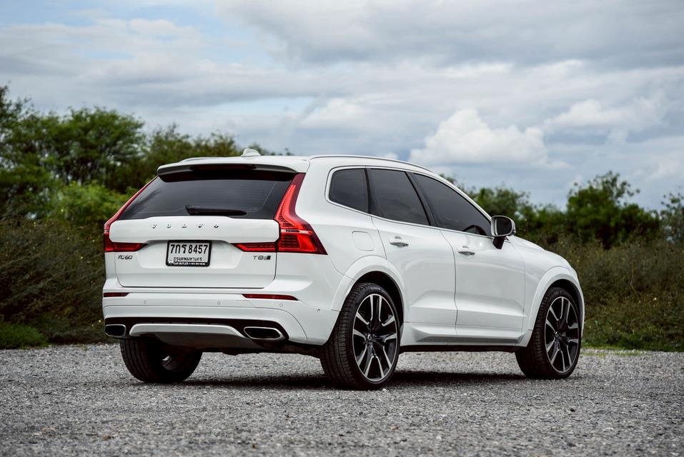 รหัสรถ CBL8457 Volvo XC60 Recharge T8 R-Design AT 2018
