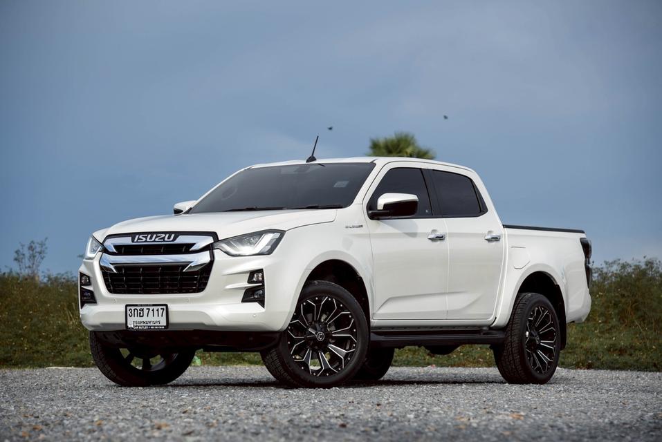 รหัสรถ CBL7117 Isuzu D-MAX 3.0 Ddi M Hi-Lander CAB 4 AT 2020