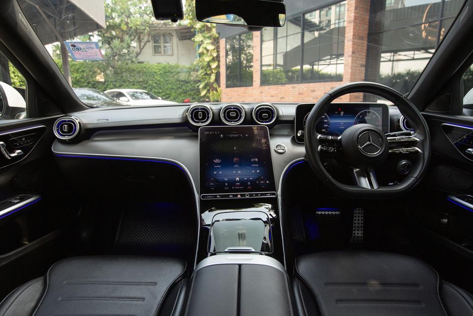 “Mercedes-Benz C220d AMG Line” ปี 2024 W206 รูปที่ 3
