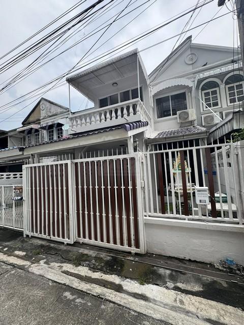 ให้เช่าทาวเฮาส์ 2 ชั้น ขนาด 25 ตรว. 2 นอน สุขุมวิท 93 ซอยพึ่งมี 11 เฟอร์ครบพร้อมเข้าอยู่ 1