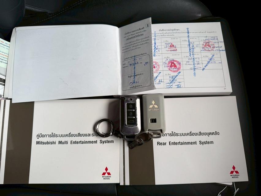 Pajero 2.4 GT Premium NAVI 2WD ปี2018 สีเทา ดีเซล 12