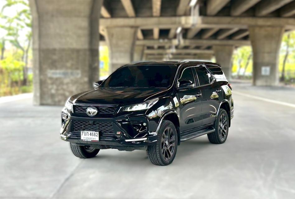 2021 Toyota Fortuner 2.8 GR Sport BLACK TOP 4WD รถสวยพร้อมใช้งาน