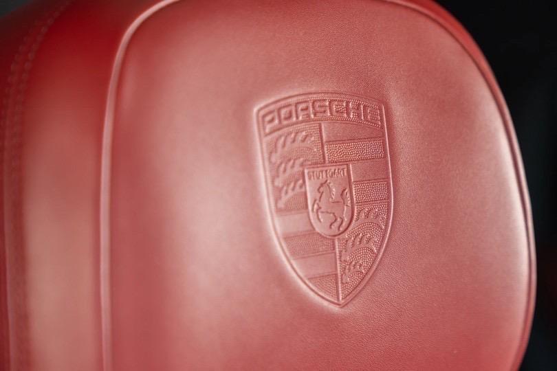 Porsche Cayenne E-Hybrid Coupe 2022 สี Crayon รูปที่ 16