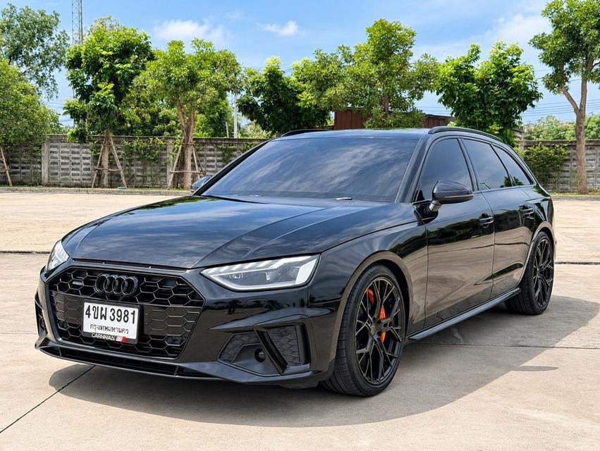 AUDI A4 AVANT 45 TFSI q S line 2021 สีดำ