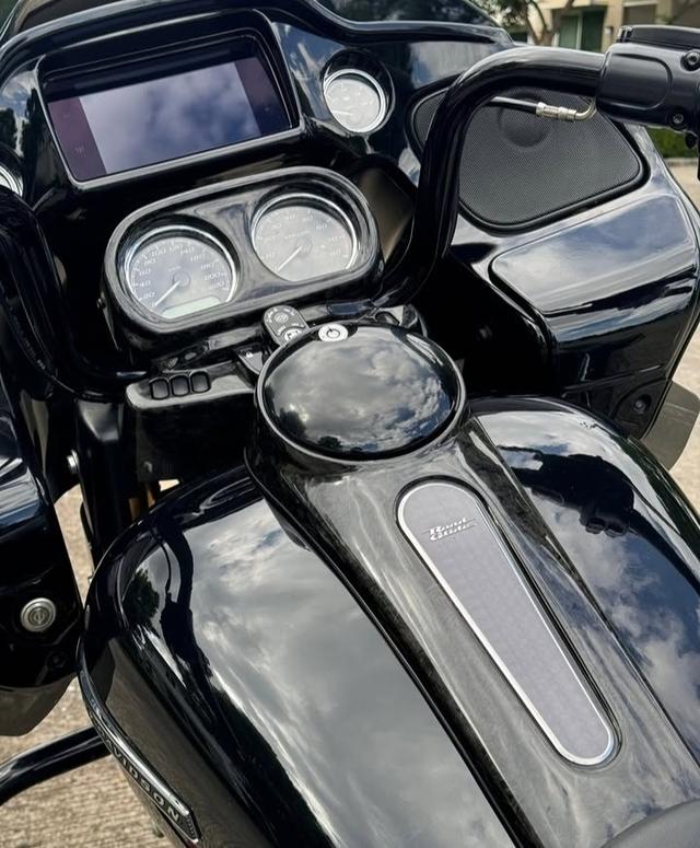 2020 Harley-Davidson Road Glide Special 5