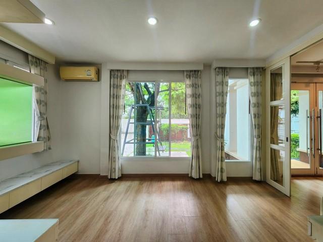 ให้เช่า บ้าน หมู่บ้านบ้านลาดพร้าว Exclusive ถ.เลียบด่วนเอกมัย-รามอินทรา ตรงข้าม ห้างเดอะคริสตัล ซอยโยธินพัฒนา 3  7