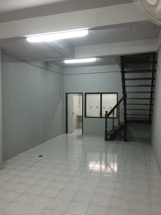 ขายบ้าน 2 ชั้น หมู่บ้านธรากร ซอยรามคำแหง170 แยก11 6