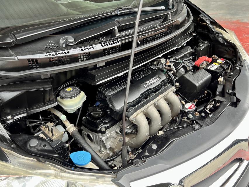 2012 Honda Freed 1.5 e 6