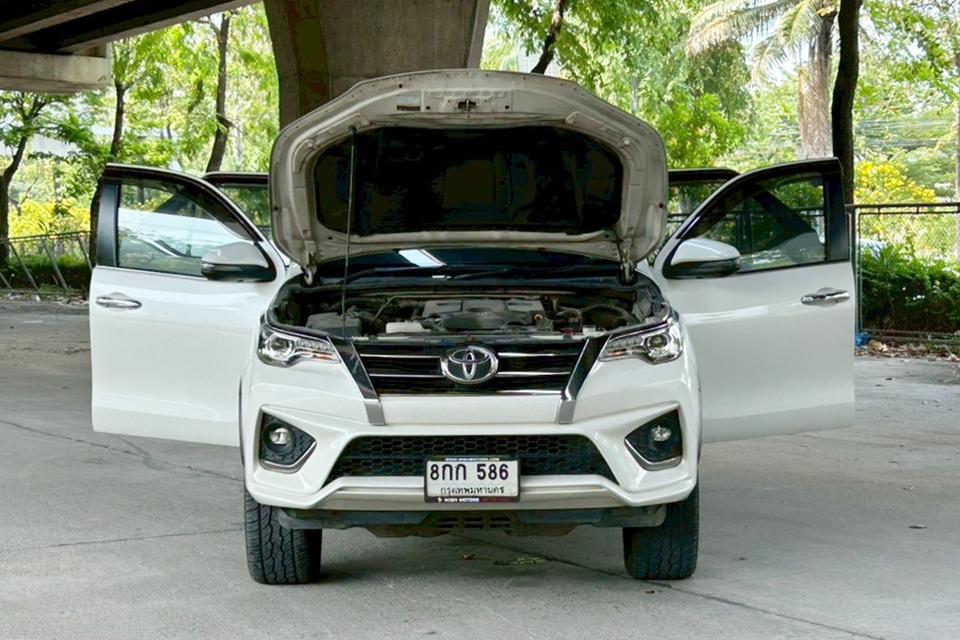 2018 Toyota Fortuner 2.8 TRD Sportivo 2WD AT รถสวย มือเดียว ป้ายแดง รูปที่ 9