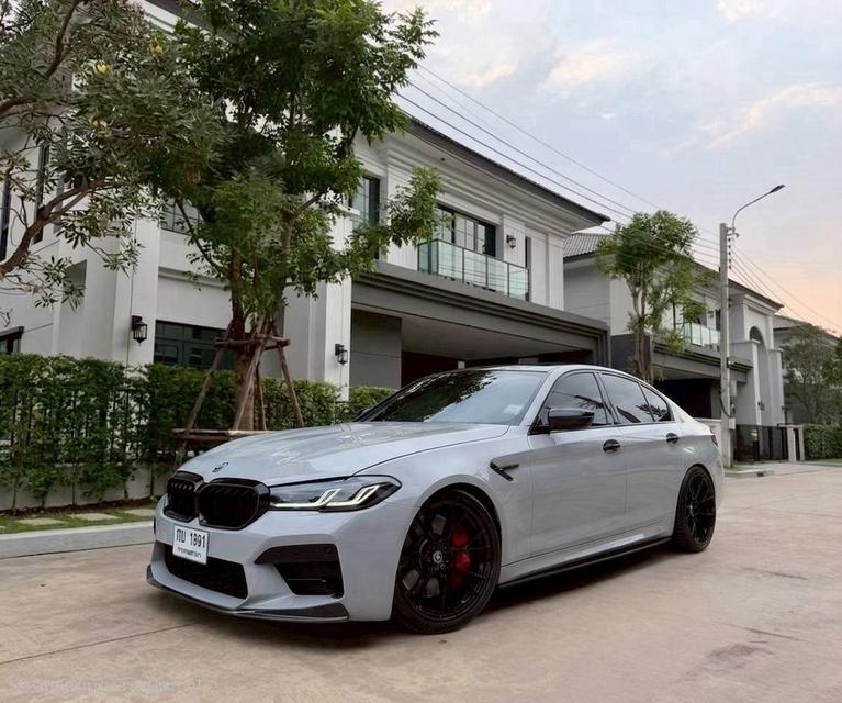 5xx,xxx บาท ไม่มีเฉี่ยวชน สีเดิม ประวัติดีเข้าศูนย์ตลอด Bmw 520D Msport Lci 2021 ดีเซล สีเทา