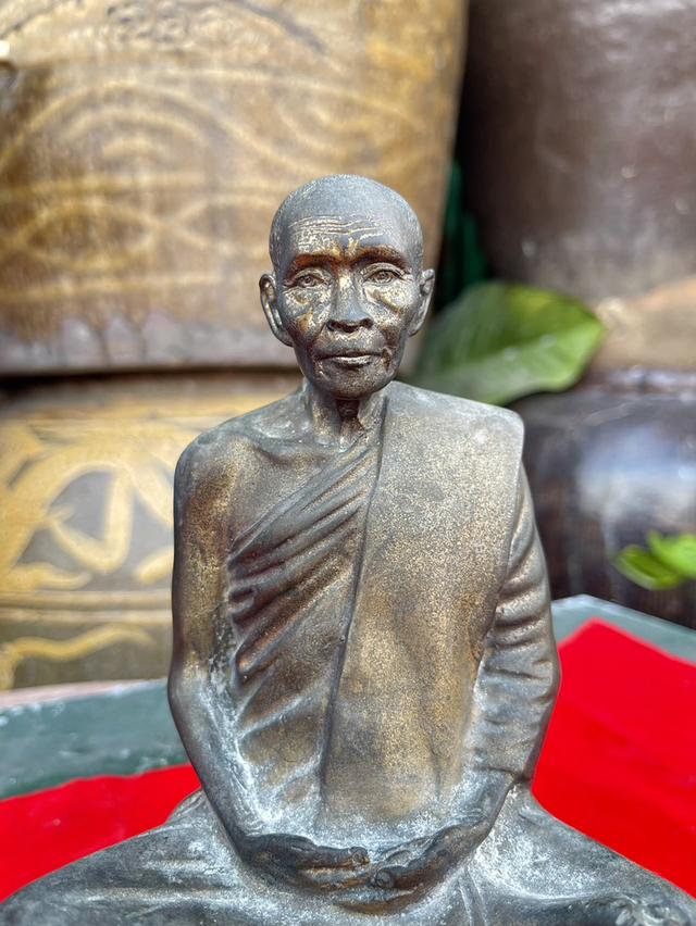 พระบูชาหลวงพ่อกัน วัดเขาแก้ว นครสวรรค์ หน้าตัก5นิ้ว เนื้อทองเหลือง ปี36 รูปที่ 9