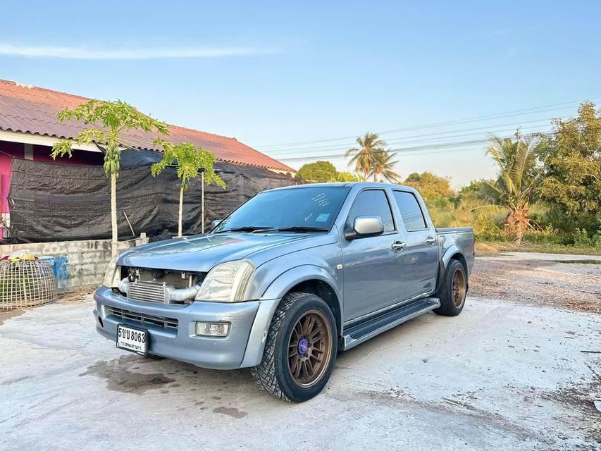 Isuzu D-Max เครื่อง 3.0 เกียร์ธรรมดา ไฟฟ้าใช้งานได้ รถตัวสูงแท้ ทรงหล่อๆ