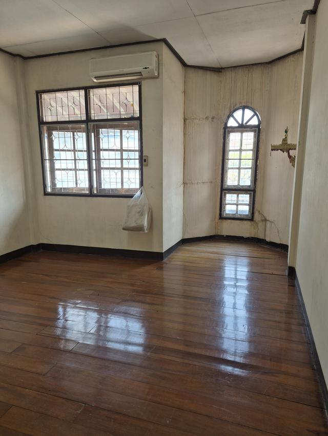 ทาวน์เฮ้าส์มือ2 24ตรว 2 ชั้นใกล้BTSคปอ 2