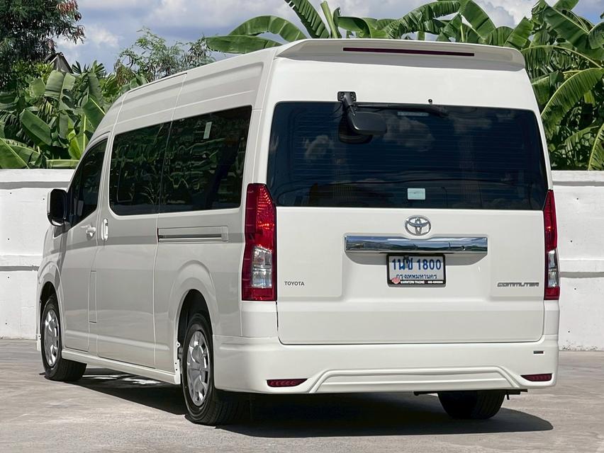 Toyota Commuter 2.8 ปี24 4