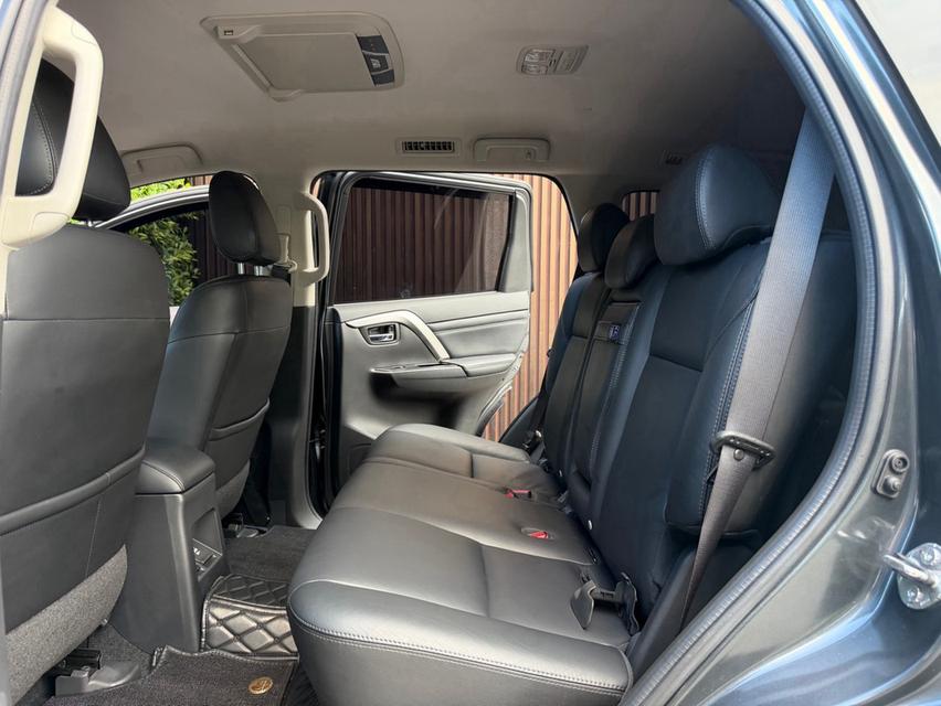 SUV 7 ที่นั่ง ตัวท็อปขับ 4 ในงบไม่ถึงล้าน เข้าศูนย์ทุกระยะสวยๆ ใช้น้อย Pajero GT Premium 4WD รูปที่ 9
